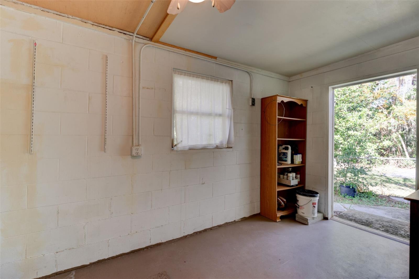 738 N SANS SOUCI AVE, DELAND, FL, 32720