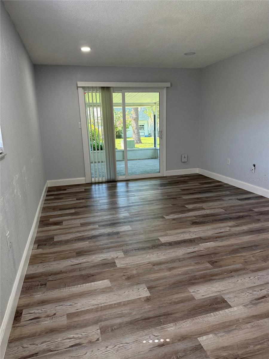 OM709137 Property Photo