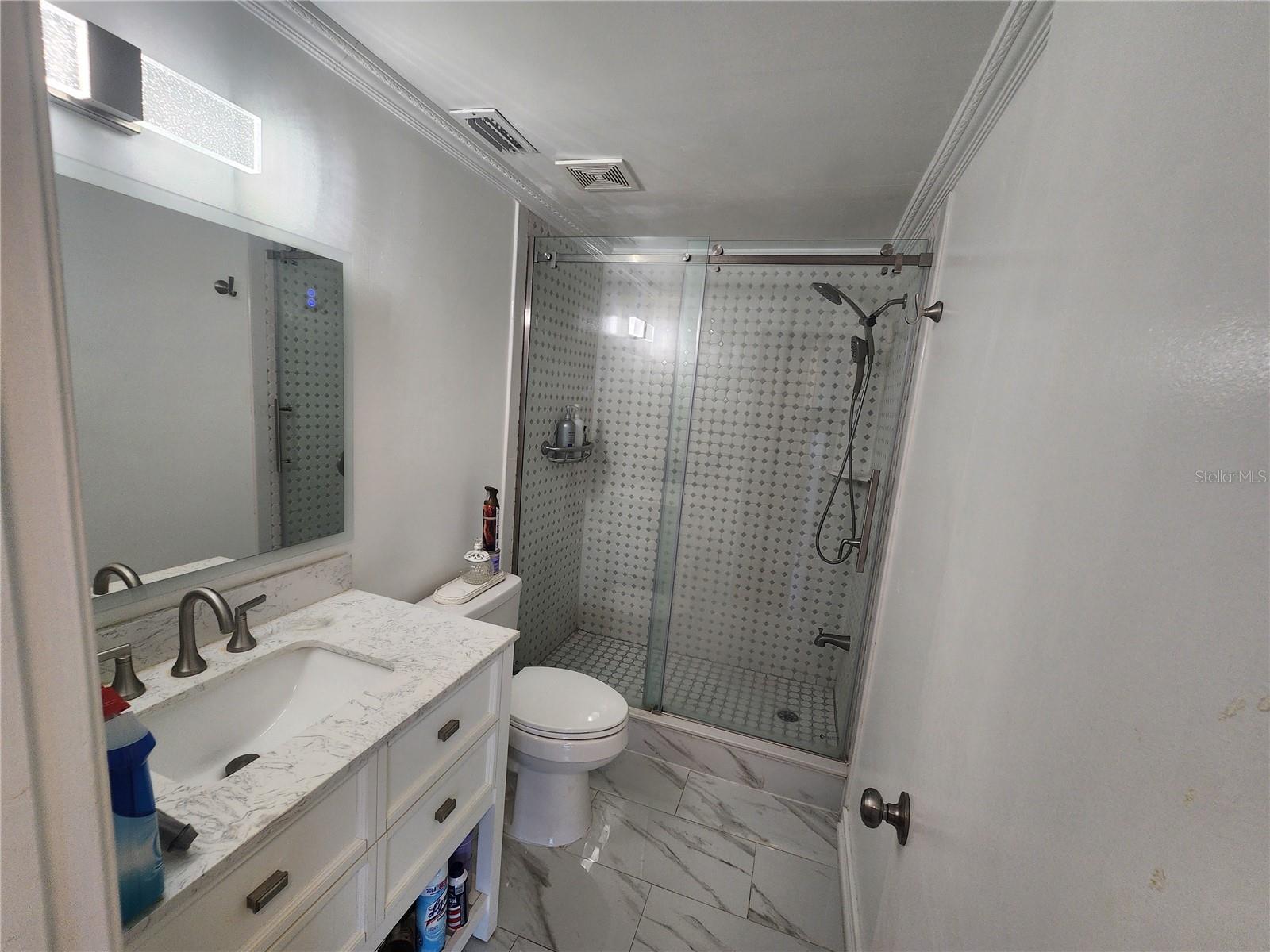 7715 W POCAHONTAS AVE, TAMPA, FL, 33615