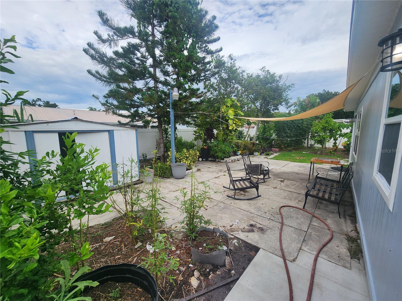 7715 W POCAHONTAS AVE, TAMPA, FL, 33615