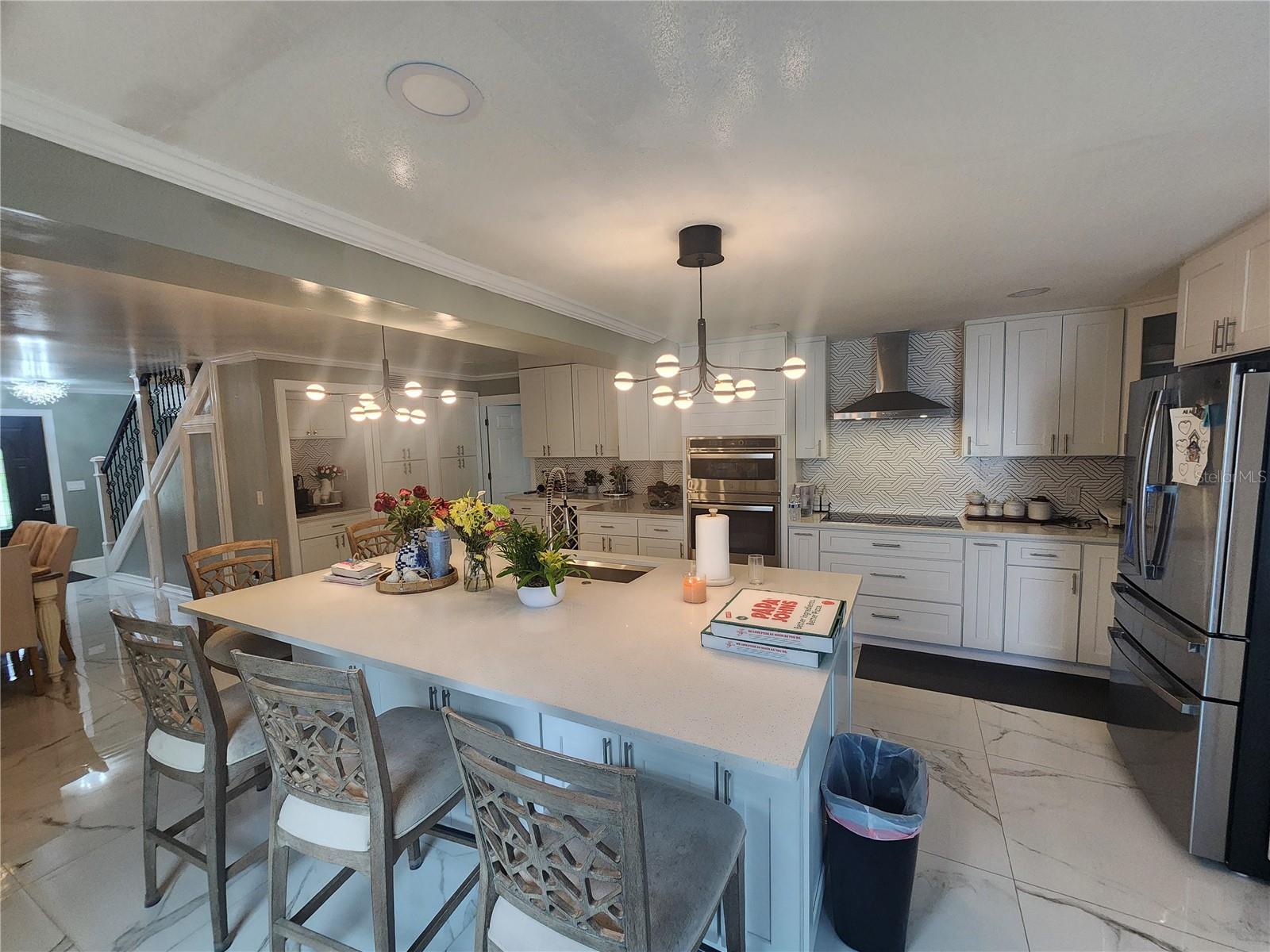 7715 W POCAHONTAS AVE, TAMPA, FL, 33615