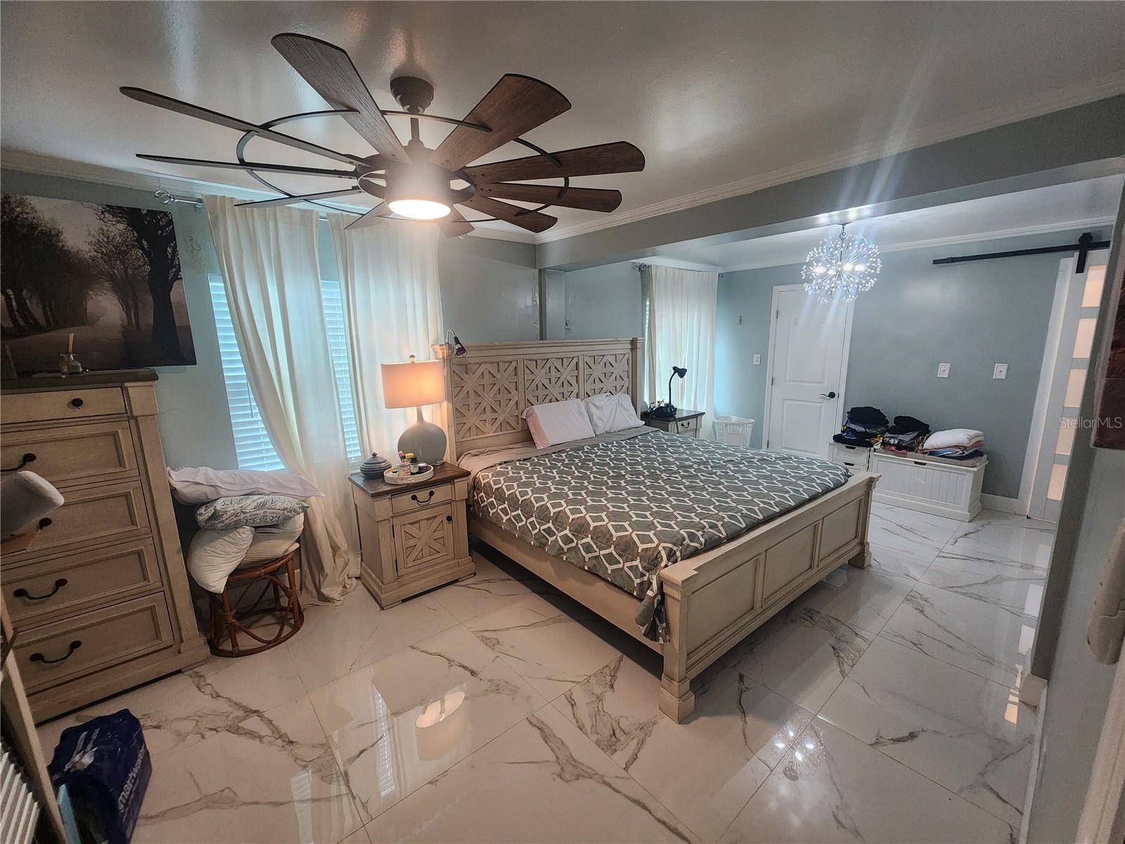 7715 W POCAHONTAS AVE, TAMPA, FL, 33615