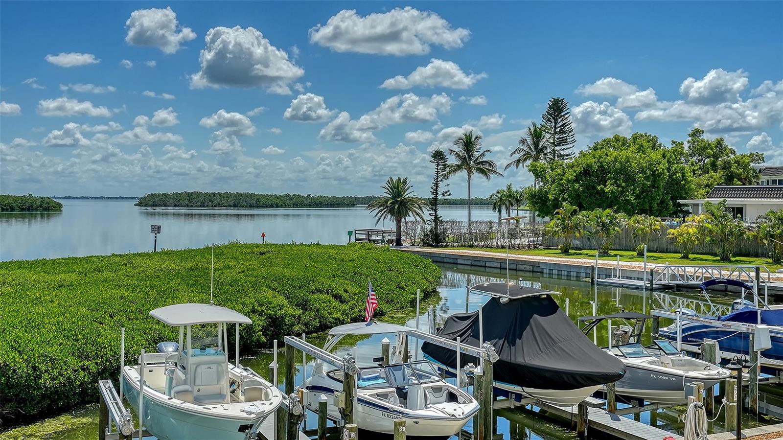 4500 GULF OF MEXICO DR #202, LONGBOAT KEY, FL, 34228