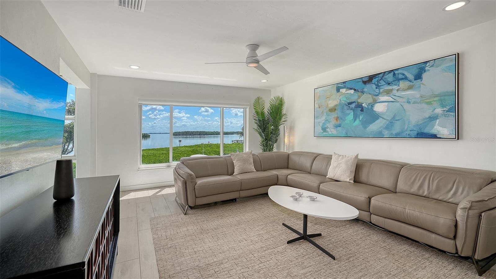 4500 GULF OF MEXICO DR #202, LONGBOAT KEY, FL, 34228