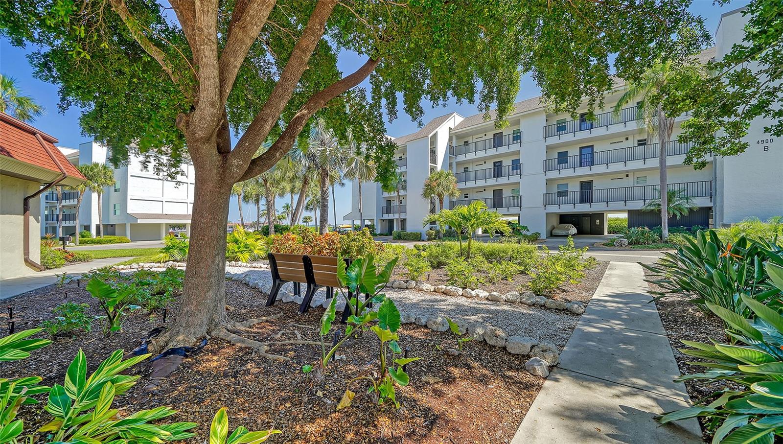 4500 GULF OF MEXICO DR #202, LONGBOAT KEY, FL, 34228