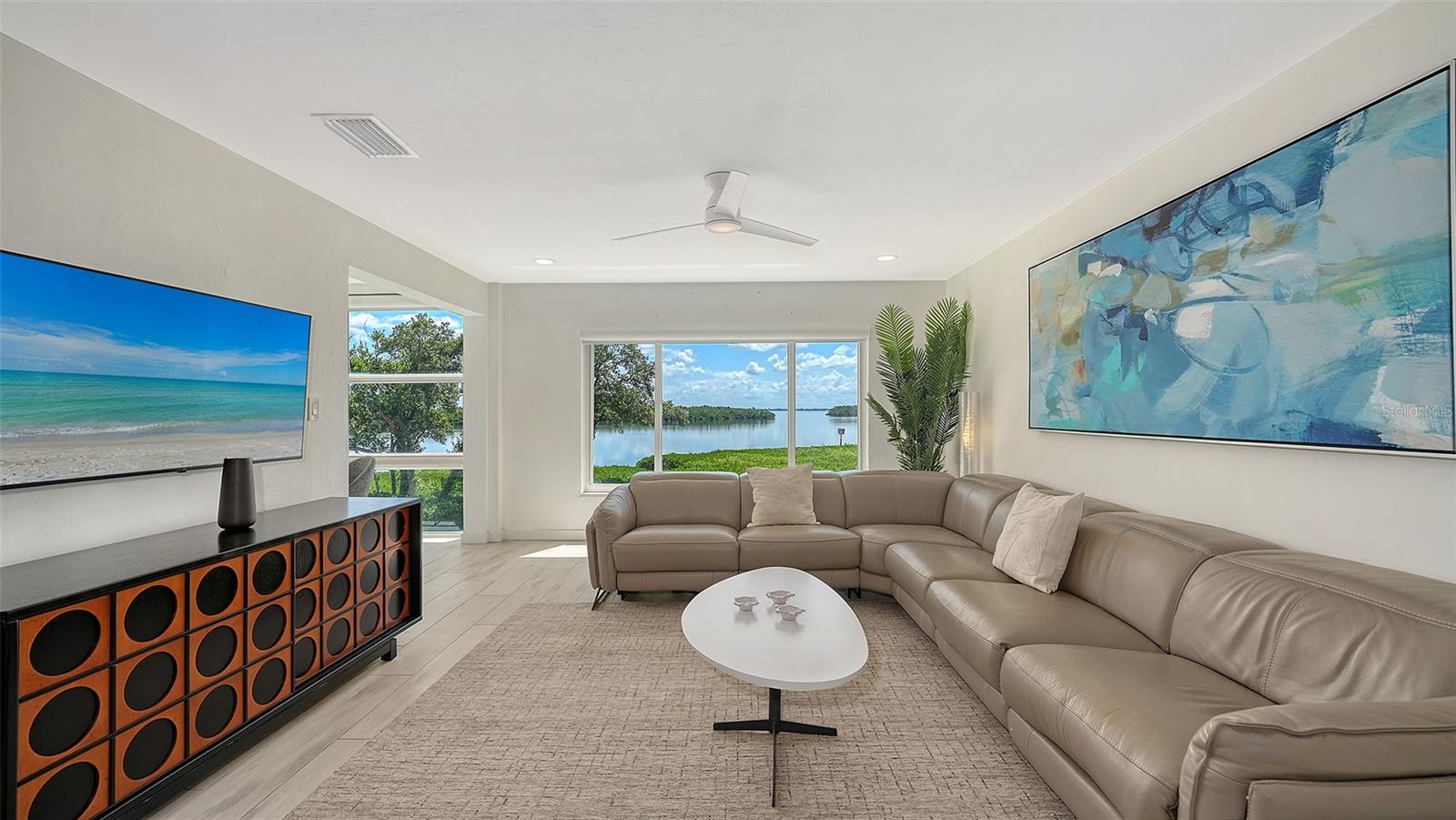 4500 GULF OF MEXICO DR #202, LONGBOAT KEY, FL, 34228