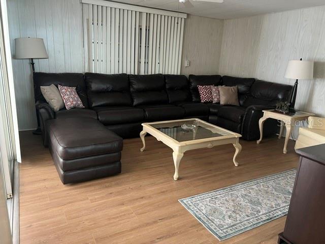 TB8425362 Property Photo