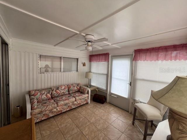 TB8425362 Property Photo