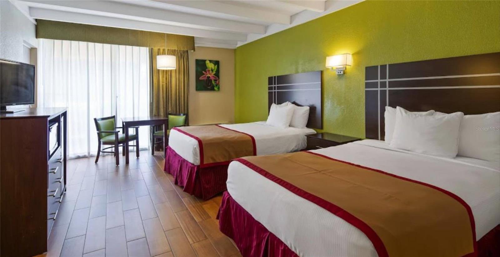 2014 W COLONIAL DR, ORLANDO, FL, 32804