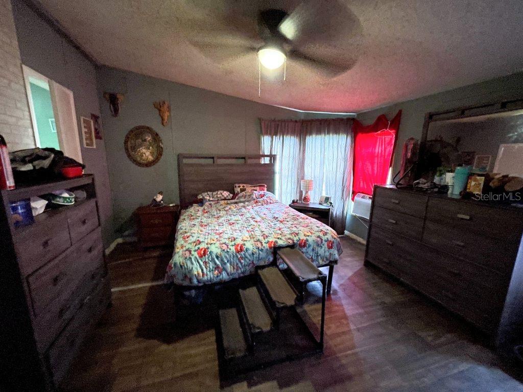 17080 SE 251ST TER, UMATILLA, FL, 32784