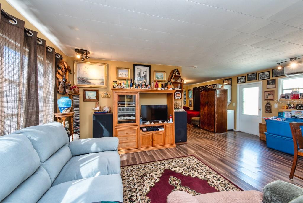 4851 W GANDY BLVD #B3L18, TAMPA, FL, 33611