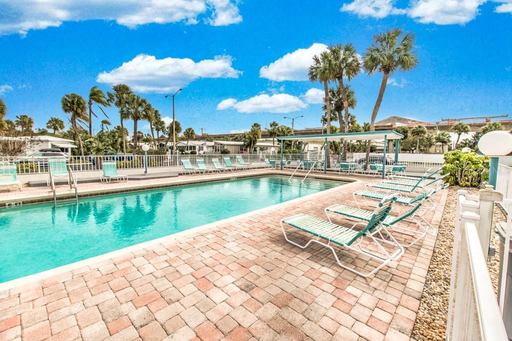 4851 W GANDY BLVD #B3L18, TAMPA, FL, 33611