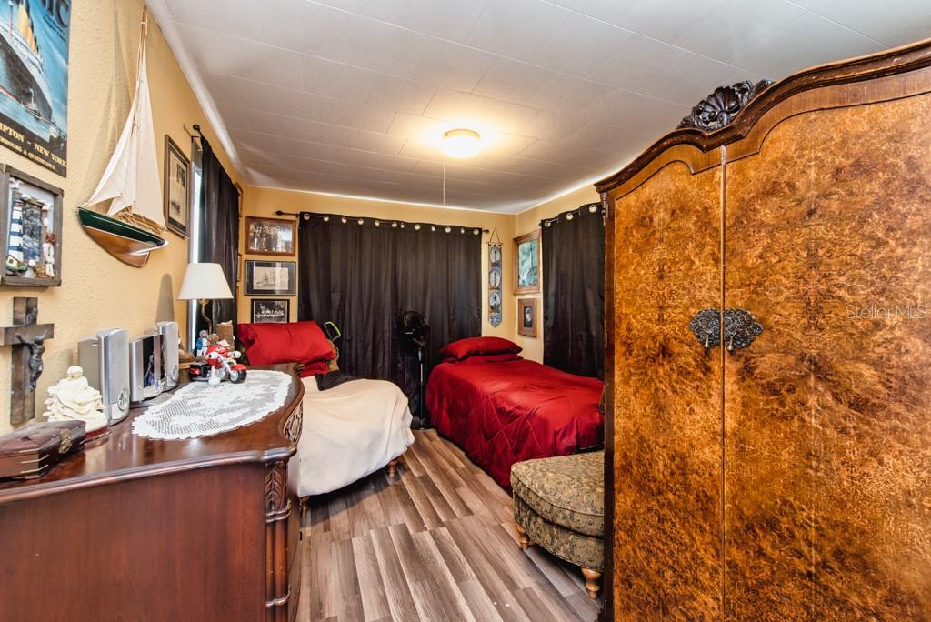 4851 W GANDY BLVD #B3L18, TAMPA, FL, 33611