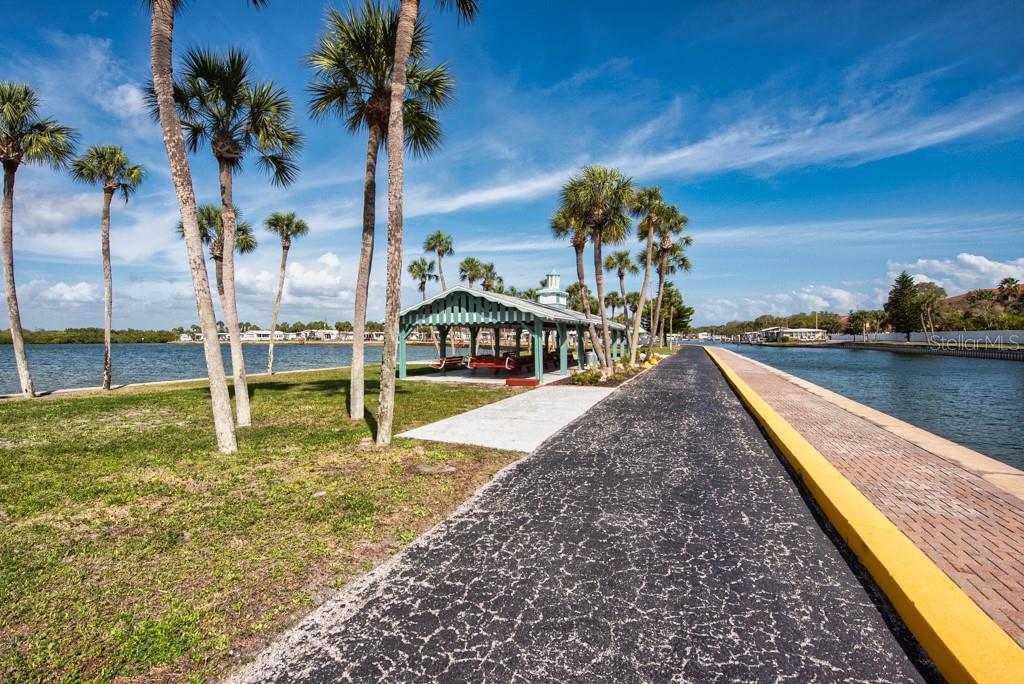 4851 W GANDY BLVD #B3L18, TAMPA, FL, 33611