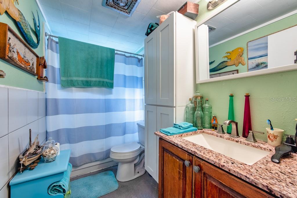 4851 W GANDY BLVD #B3L18, TAMPA, FL, 33611