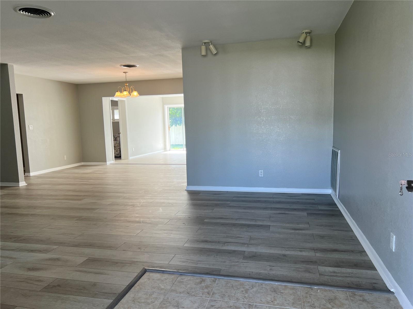 4200 49TH AVE S, ST PETERSBURG, FL, 33711