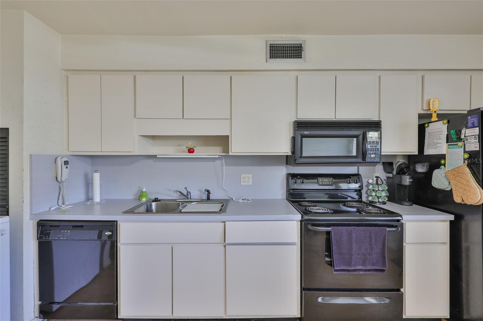 4513 W LA VILLA LN, TAMPA, FL, 33611