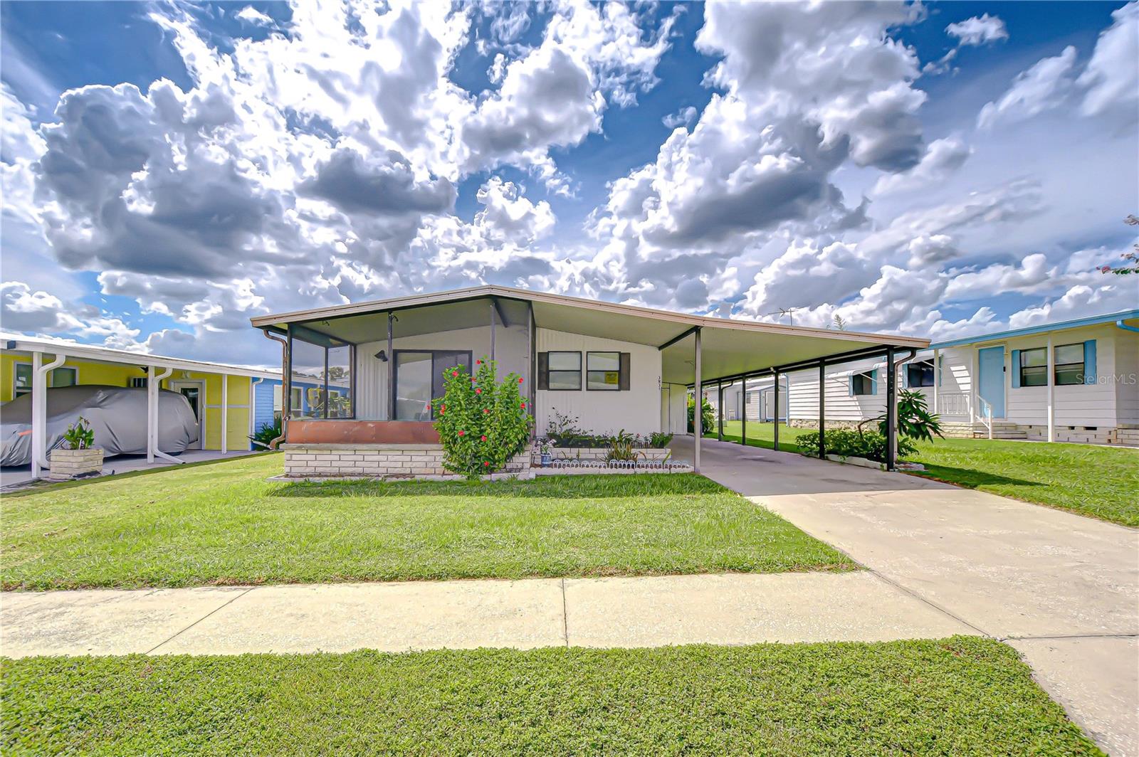 TB8425420 Property Photo