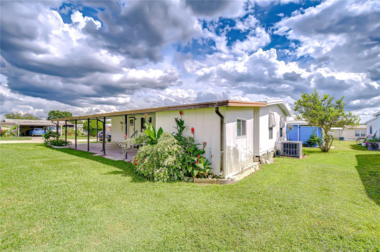 TB8425420 Property Photo