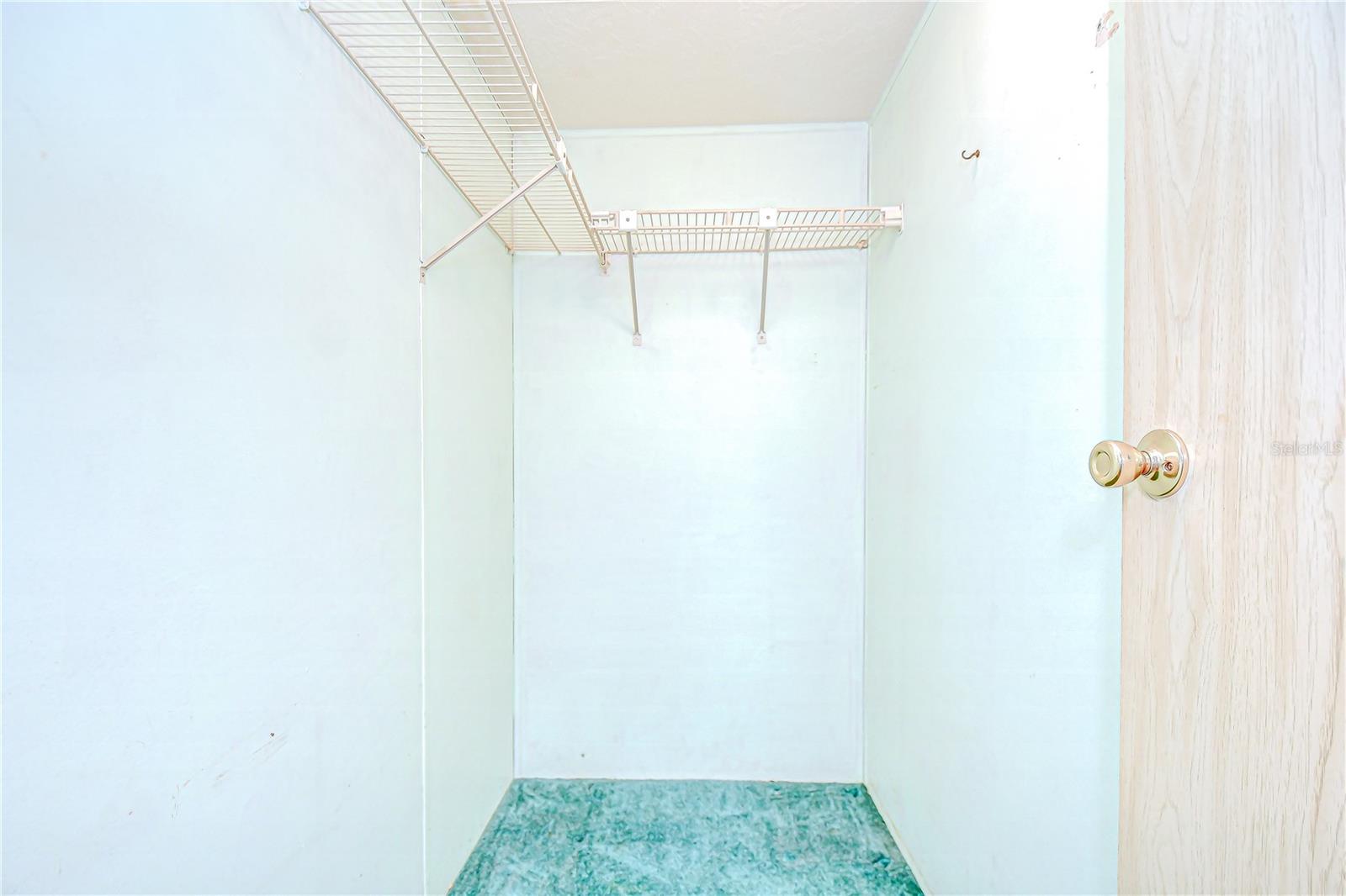 TB8425420 Property Photo