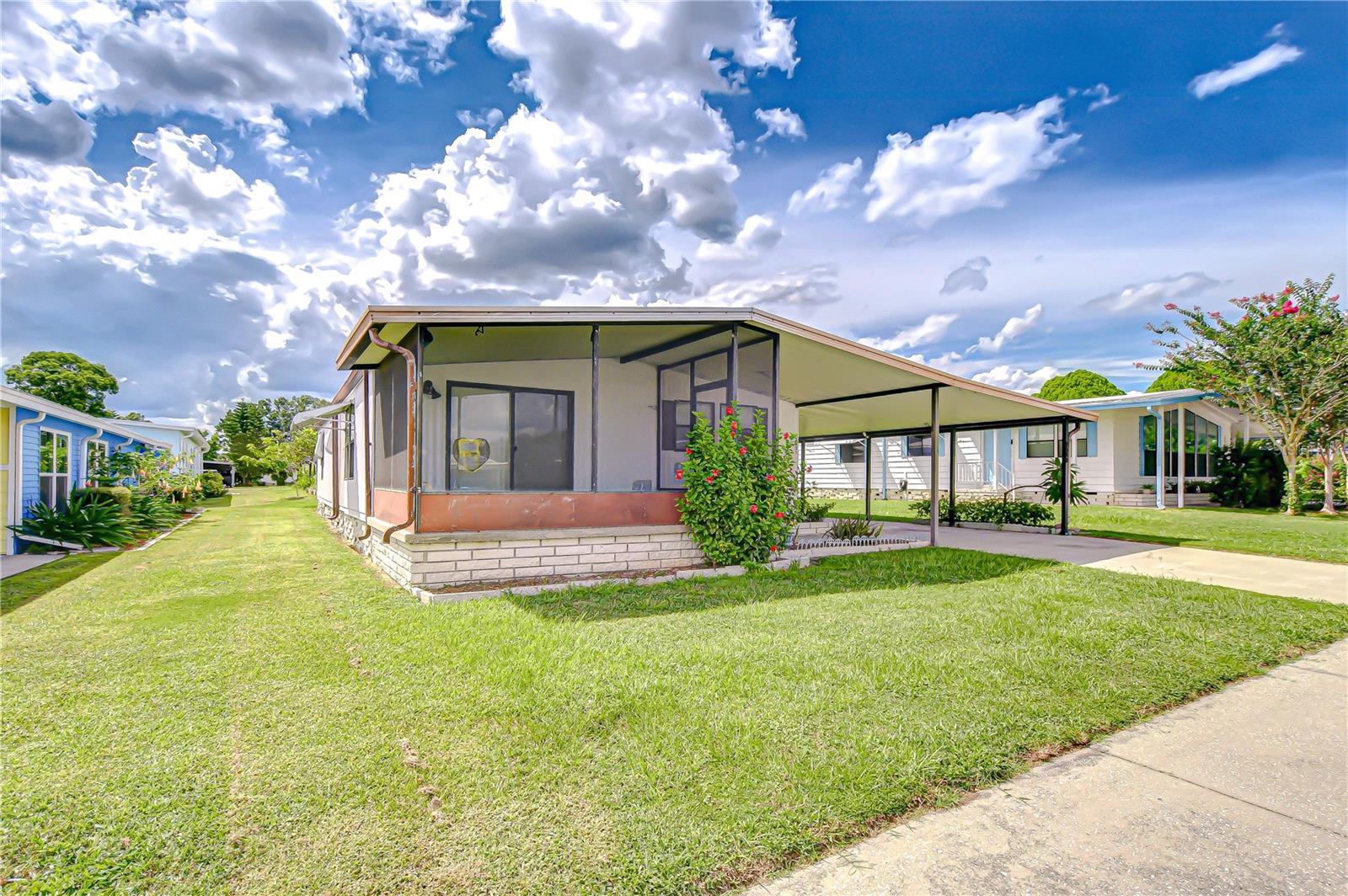 TB8425420 Property Photo