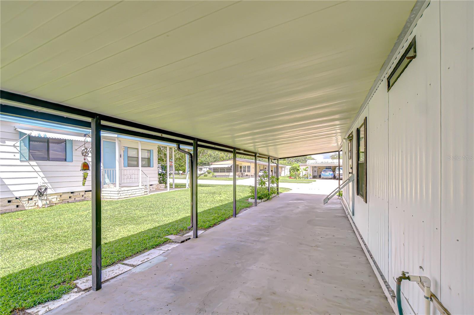 TB8425420 Property Photo