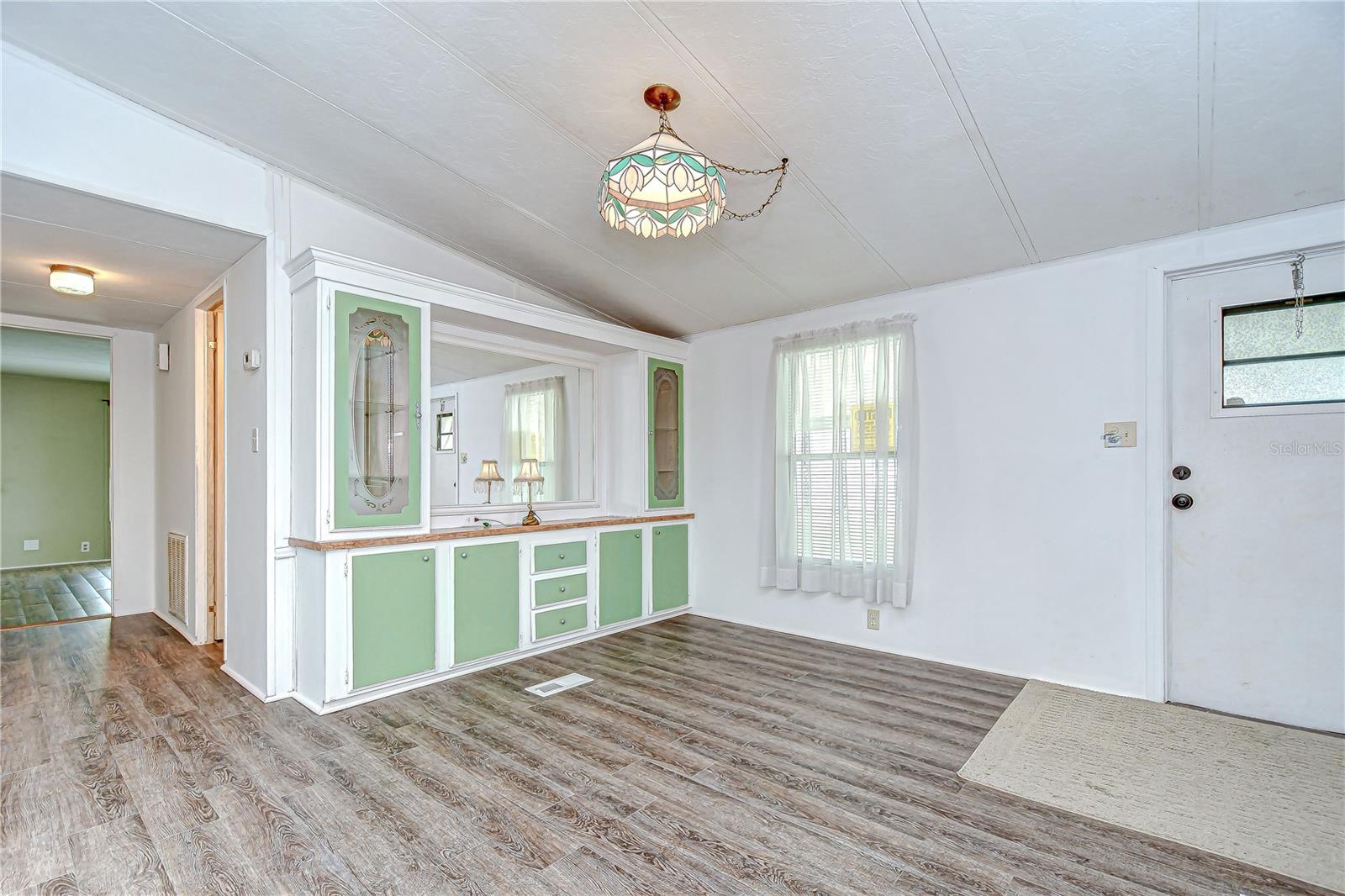 TB8425420 Property Photo