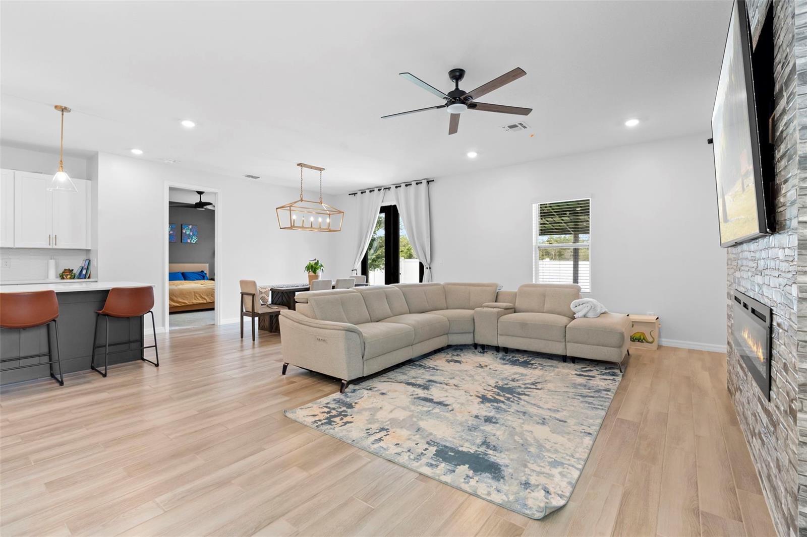 1554 MEADOWLARK DR, DELTONA, FL, 32725