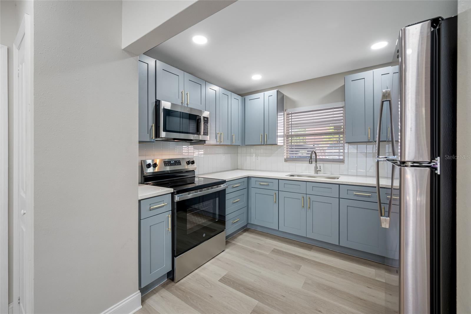 140 E DAVIS BLVD #4, TAMPA, FL, 33606