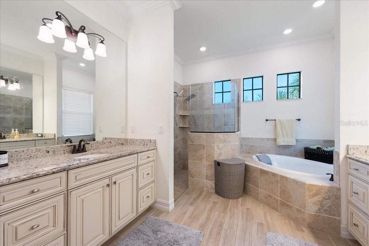 5553 MULLIGAN WAY, BRADENTON, FL, 34211