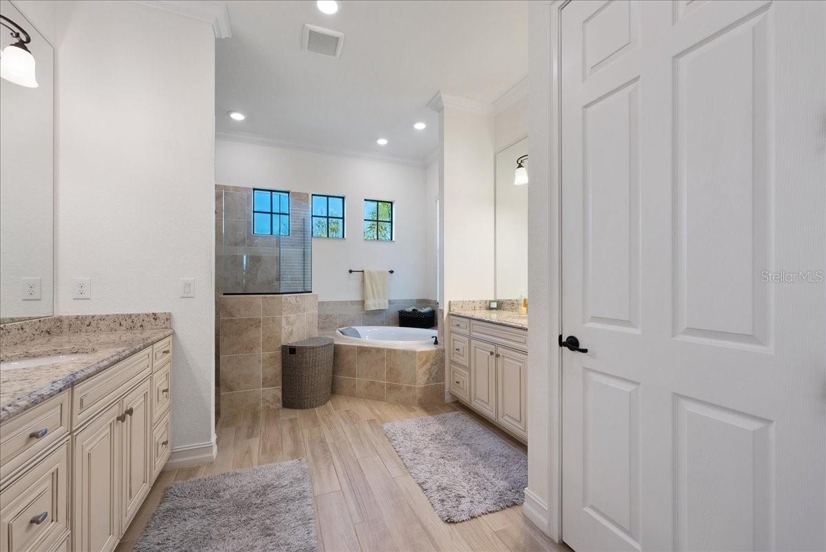 5553 MULLIGAN WAY, BRADENTON, FL, 34211