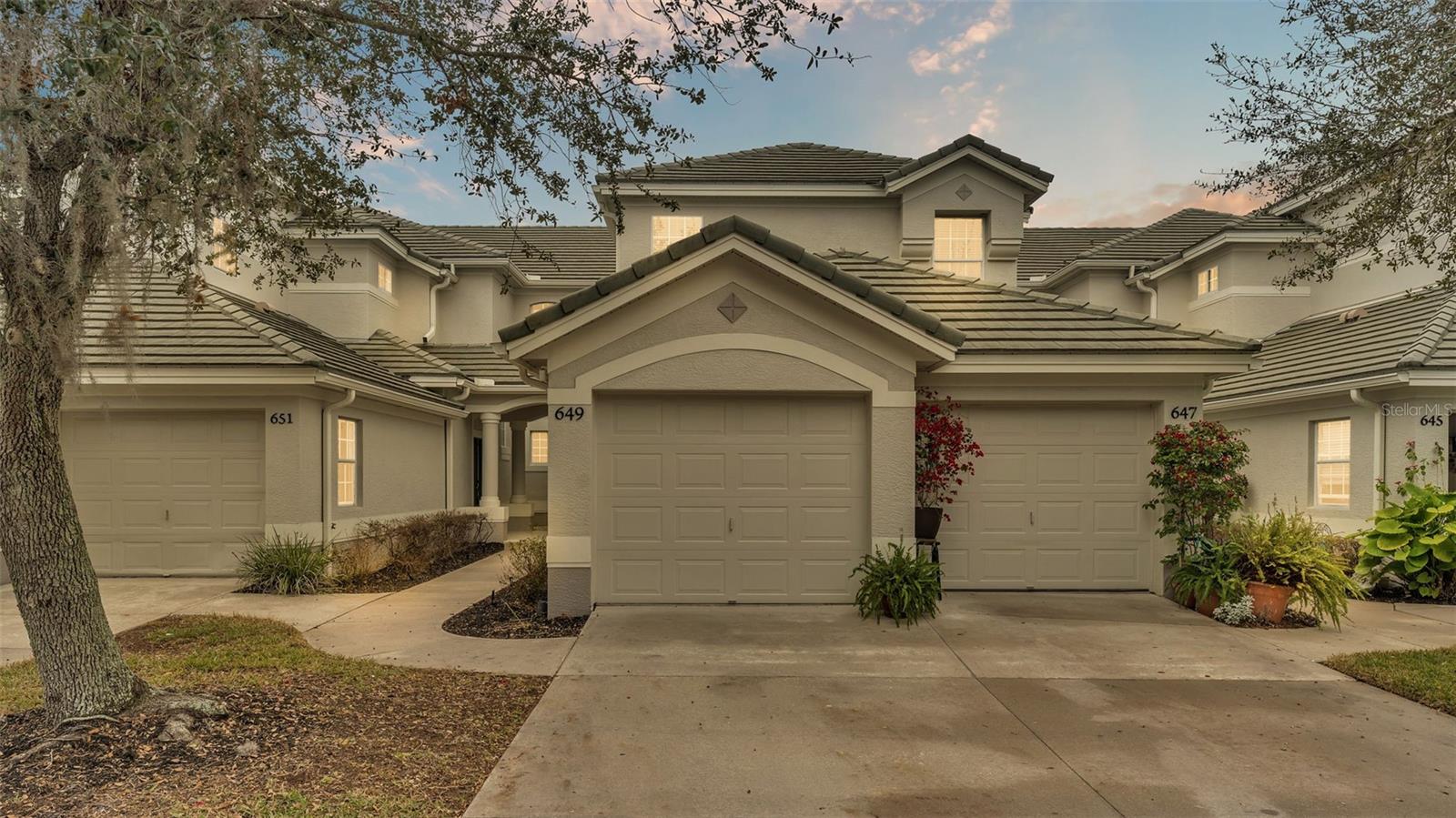 649 GRASSLANDS VILLAGE CIR, LAKELAND, FL, 33803