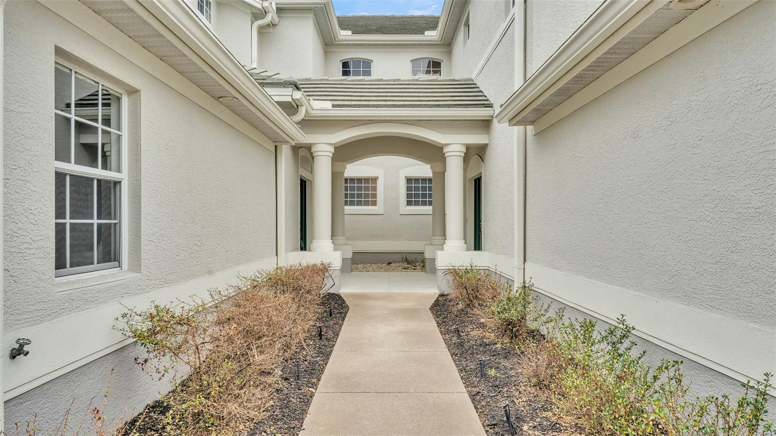 649 GRASSLANDS VILLAGE CIR, LAKELAND, FL, 33803