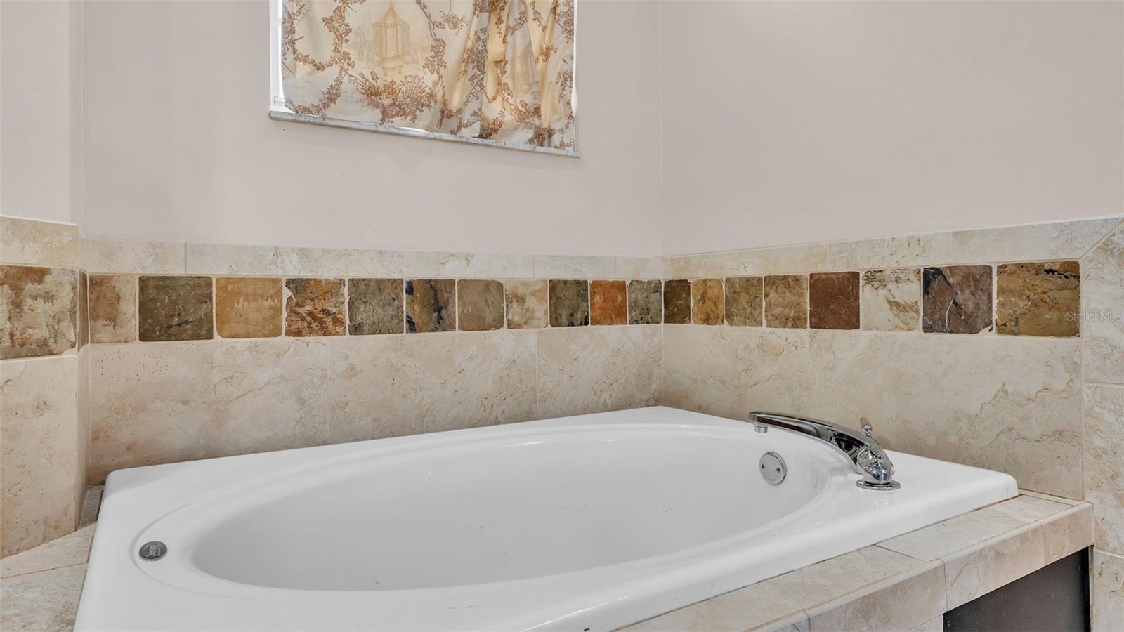 649 GRASSLANDS VILLAGE CIR, LAKELAND, FL, 33803