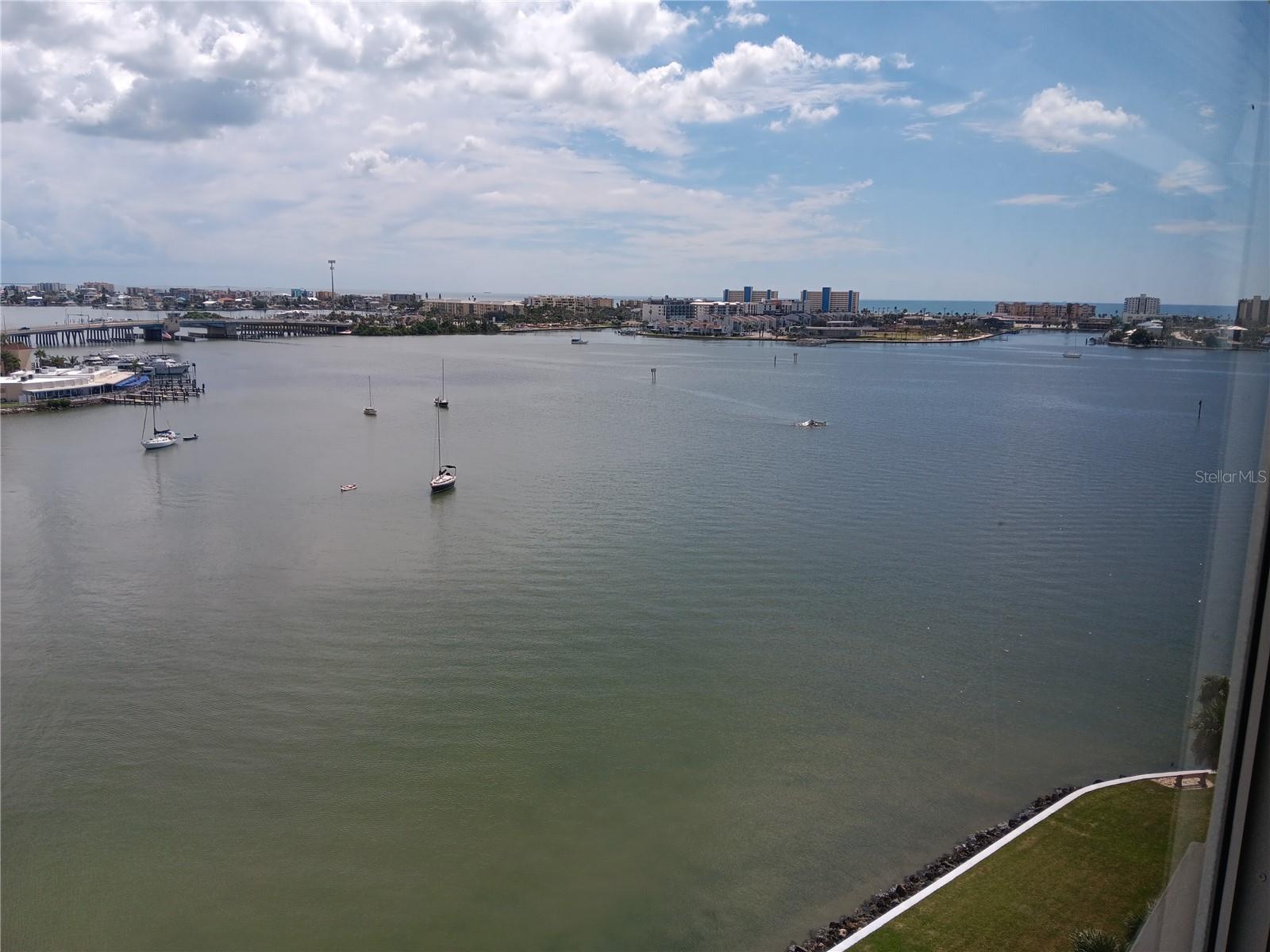 4775 COVE CIR #1102, ST PETERSBURG, FL, 33708