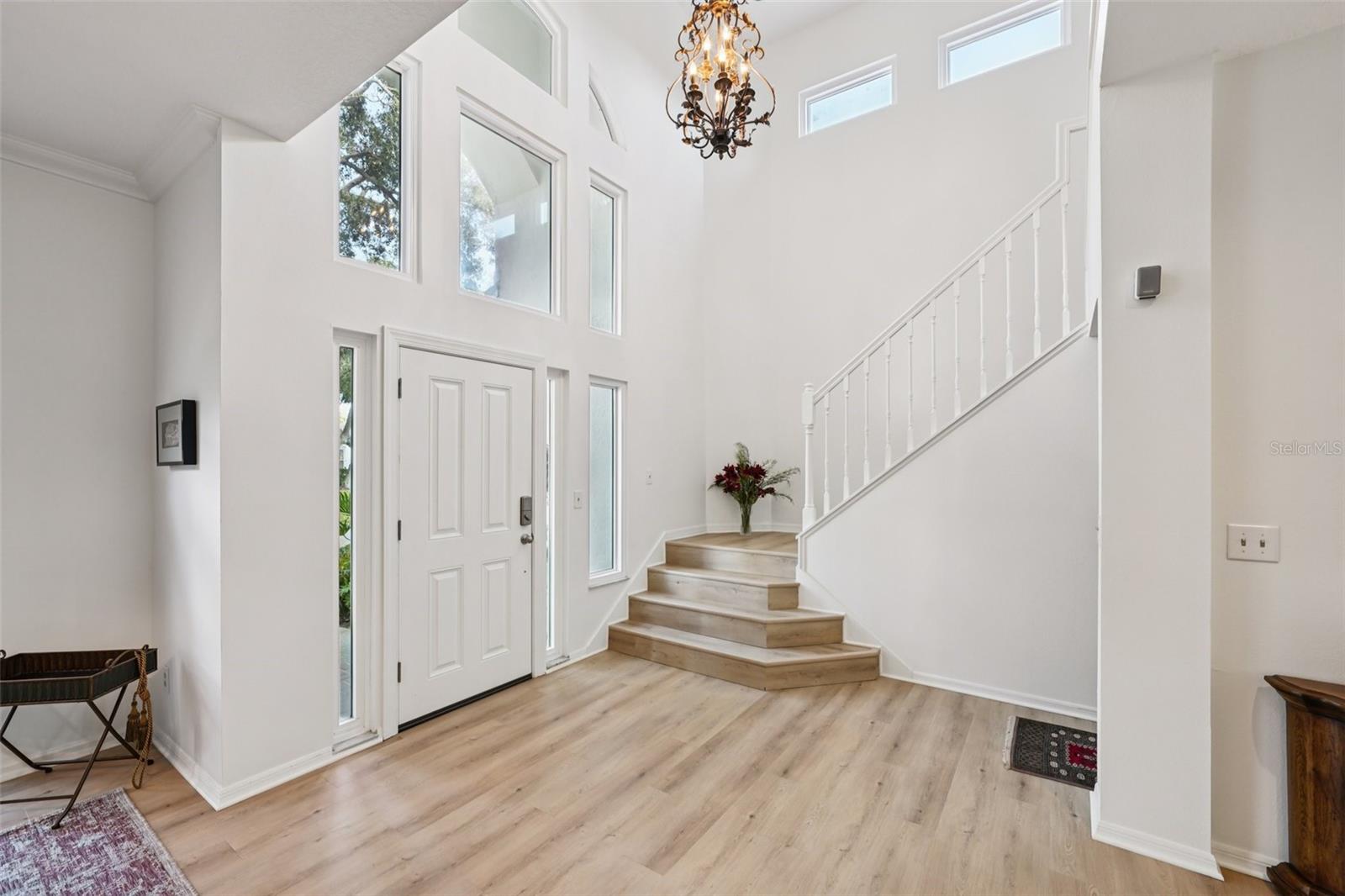 660 BAY LAUREL CT NE, ST PETERSBURG, FL, 33703