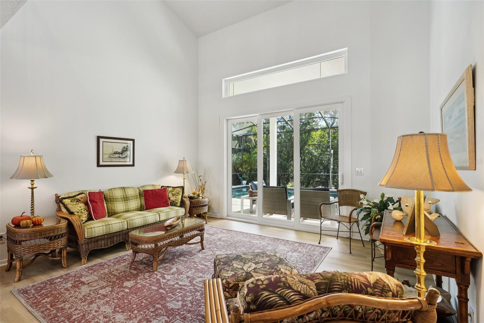 660 BAY LAUREL CT NE, ST PETERSBURG, FL, 33703