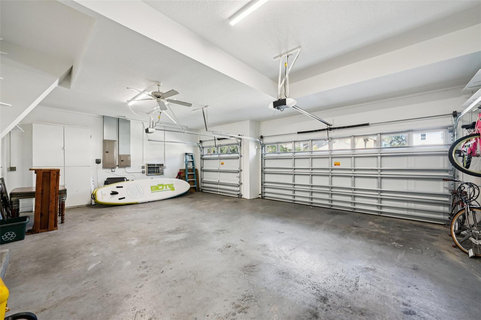 660 BAY LAUREL CT NE, ST PETERSBURG, FL, 33703