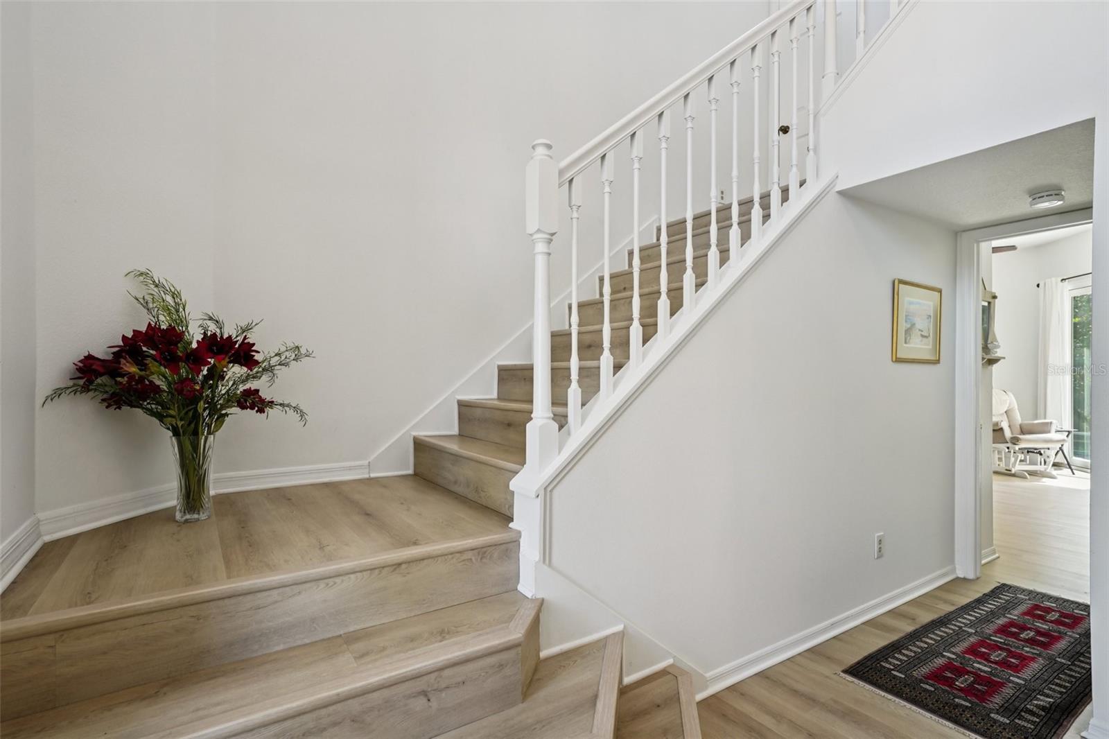 660 BAY LAUREL CT NE, ST PETERSBURG, FL, 33703