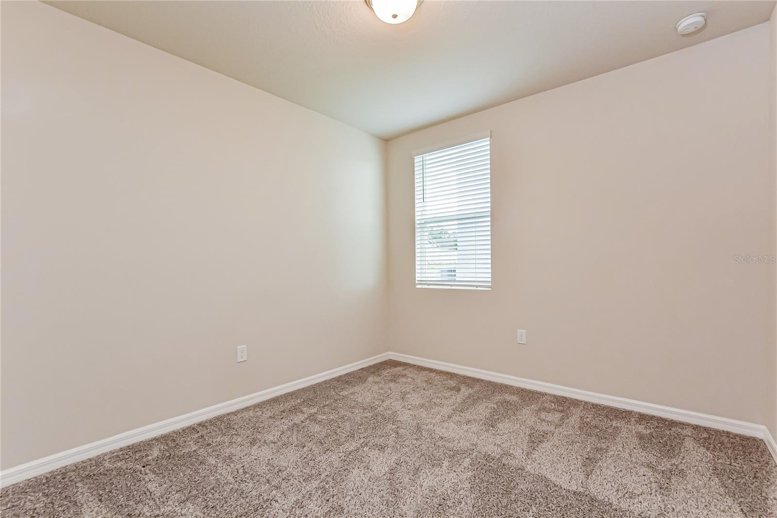 1090 OAK VALLEY DR, AUBURNDALE, FL, 33823