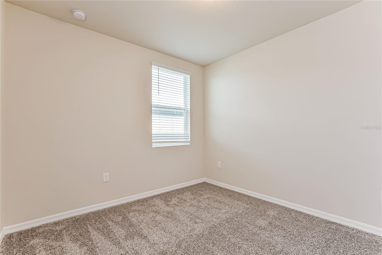 1090 OAK VALLEY DR, AUBURNDALE, FL, 33823