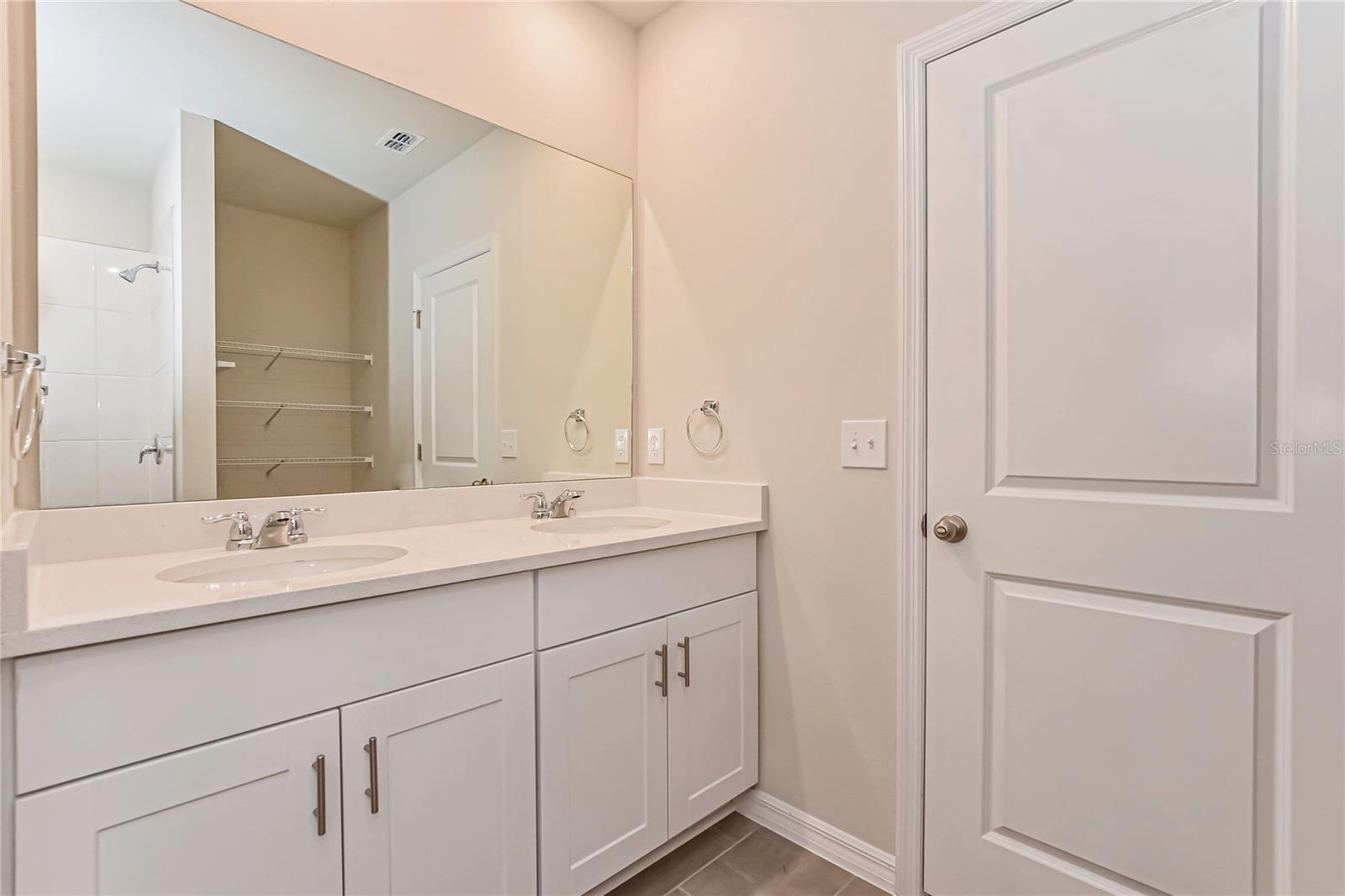 1090 OAK VALLEY DR, AUBURNDALE, FL, 33823