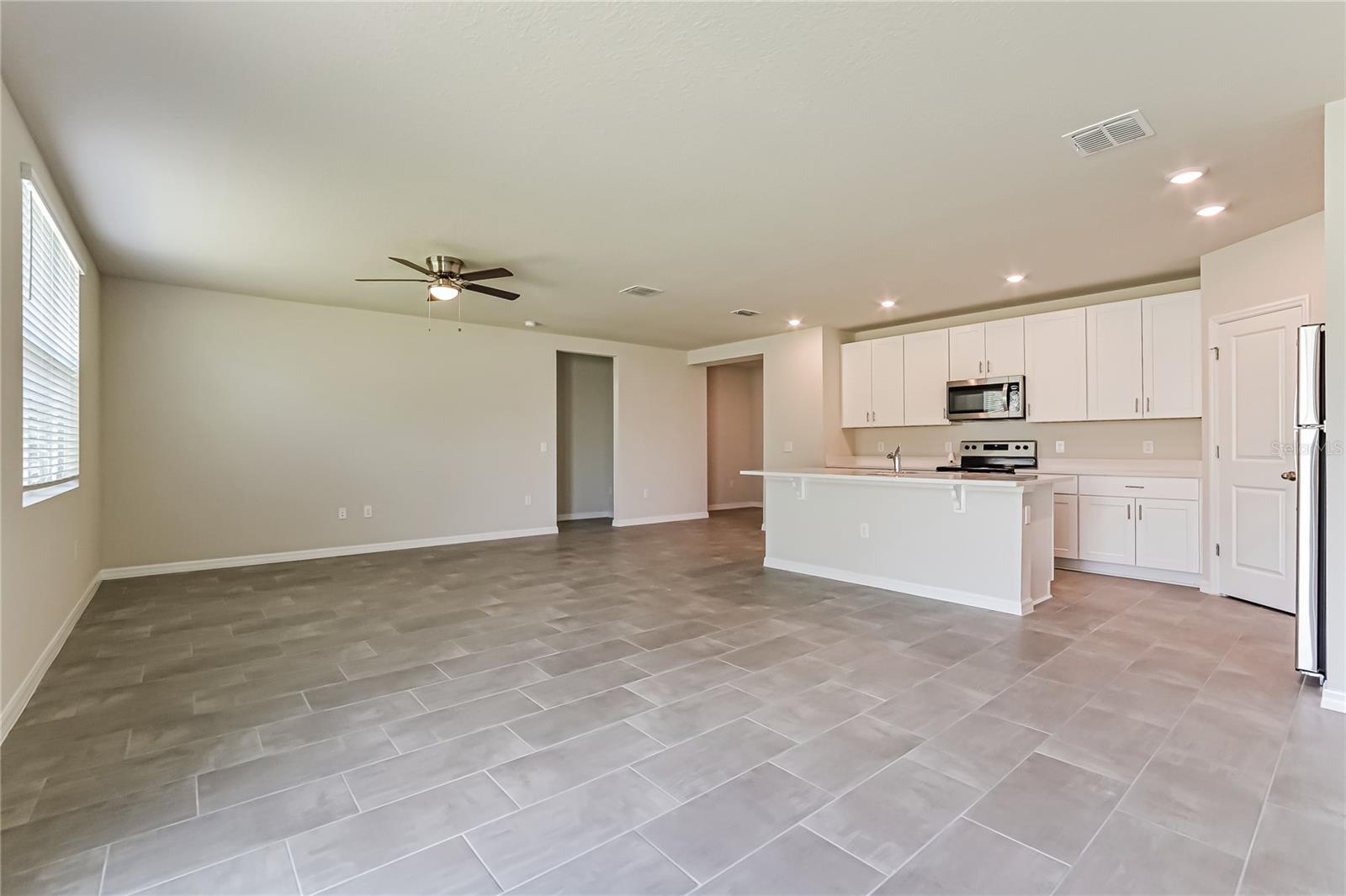 1090 OAK VALLEY DR, AUBURNDALE, FL, 33823