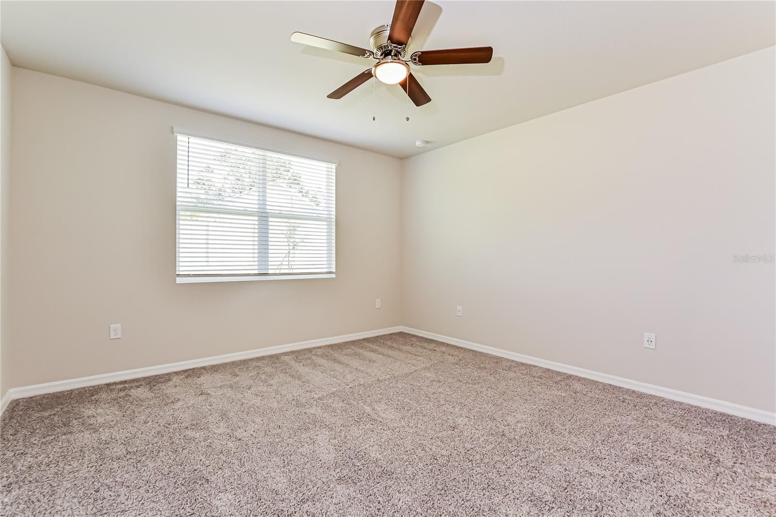 1090 OAK VALLEY DR, AUBURNDALE, FL, 33823