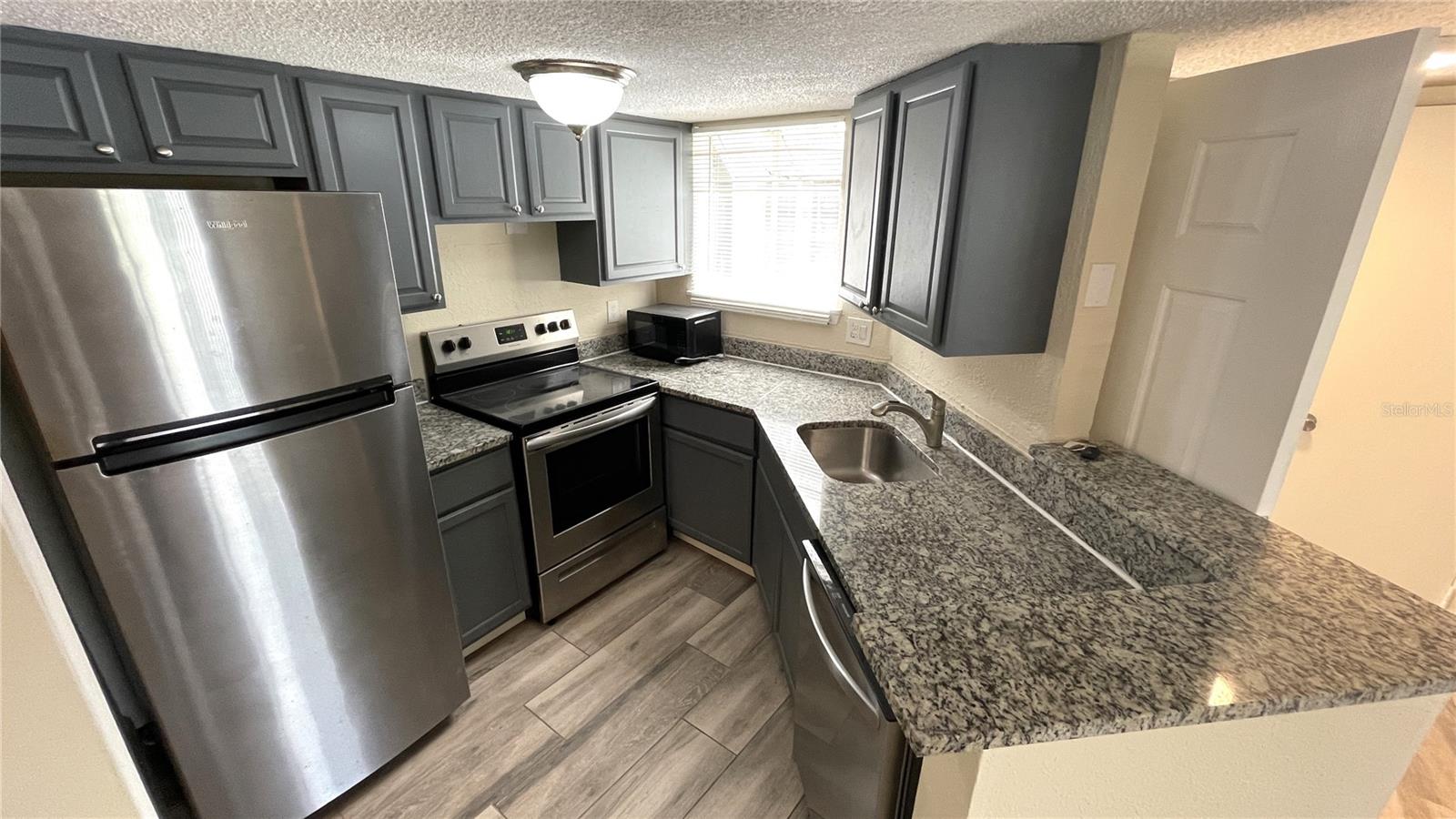 1932 LAKE ATRIUMS CIR #65, ORLANDO, FL, 32839