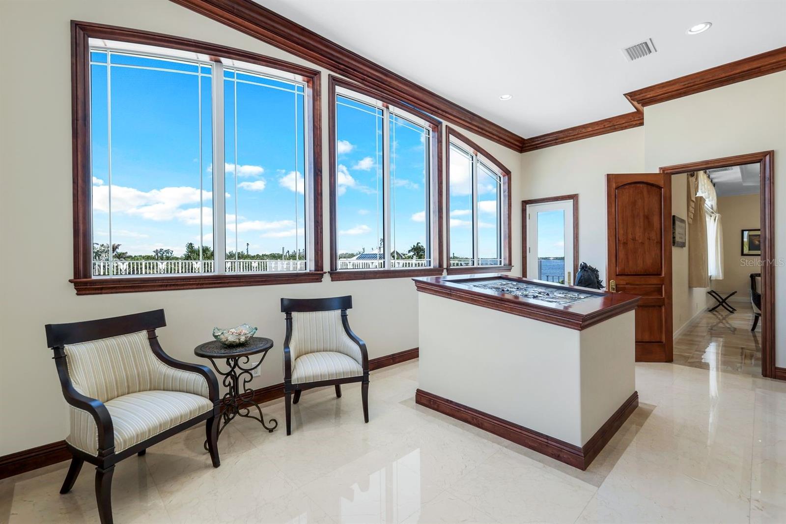 N6140444 Property Photo