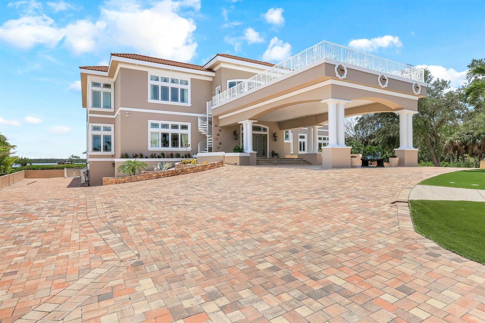 N6140444 Property Photo