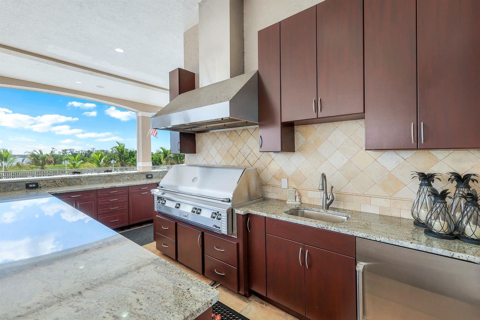 N6140444 Property Photo