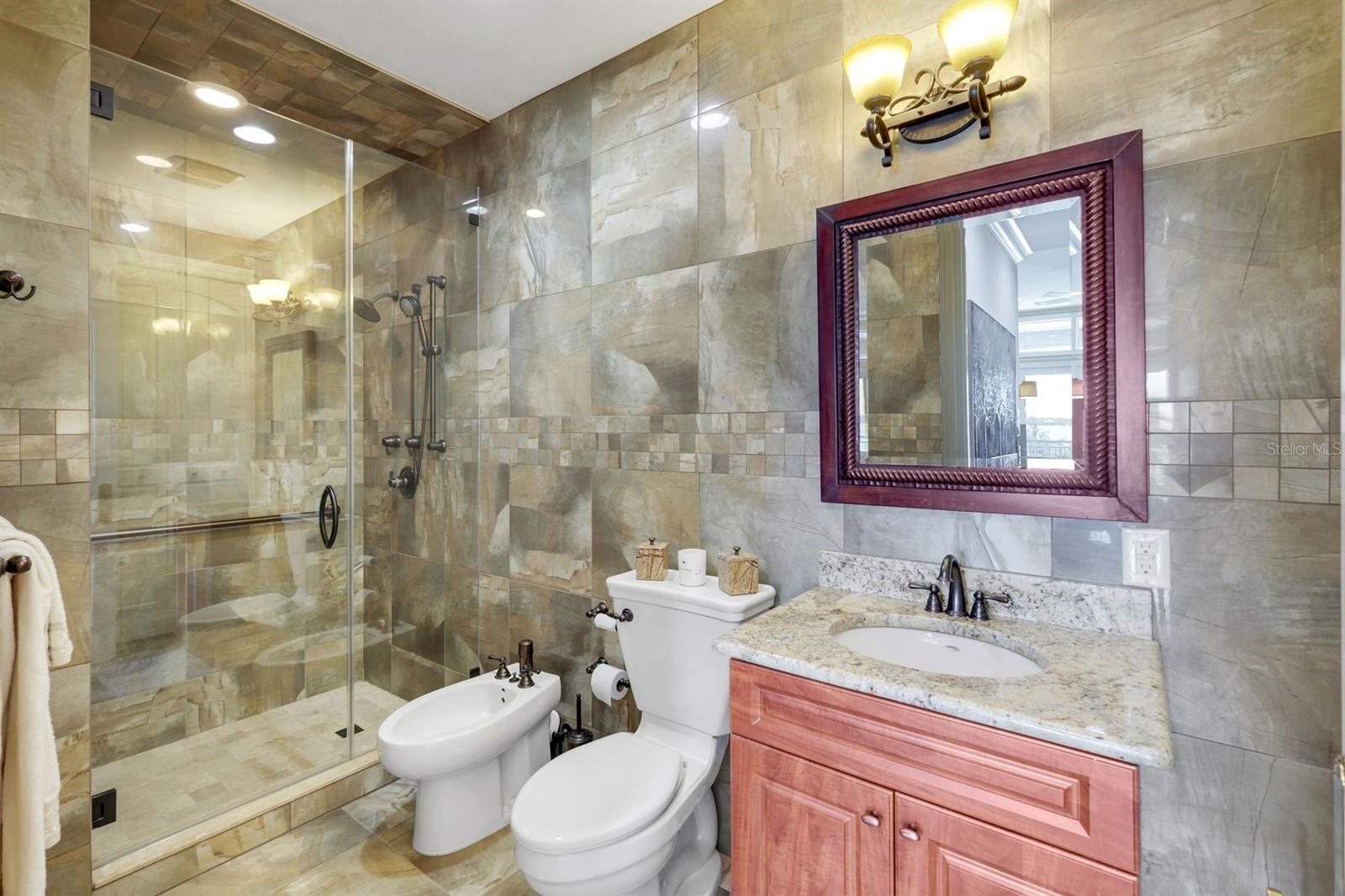 N6140444 Property Photo