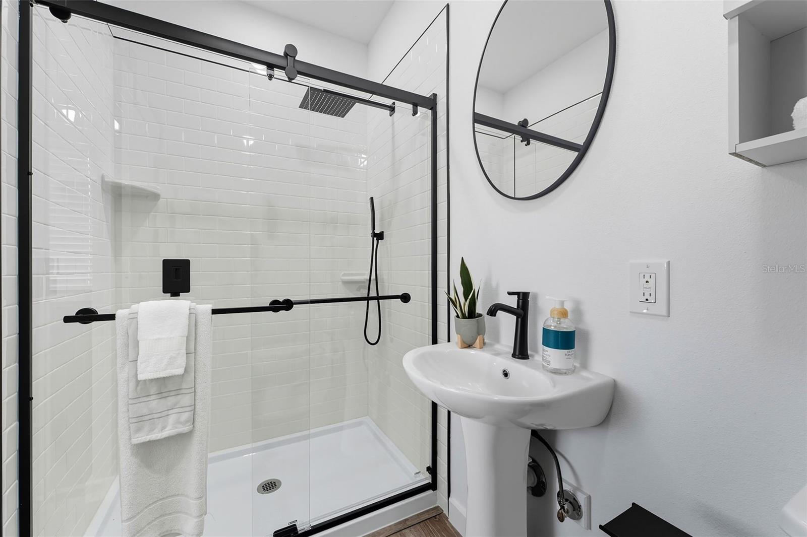 6470 64TH AVE N, PINELLAS PARK, FL, 33781